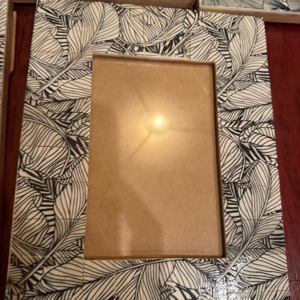 5 Photo Frames